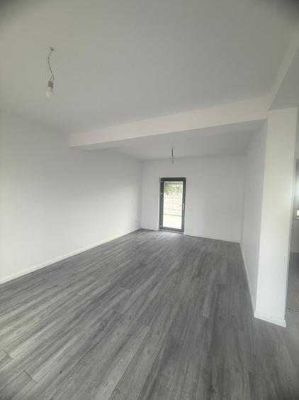 Casă cu 4 camere cu Teren 198 Mp în Bragadiru