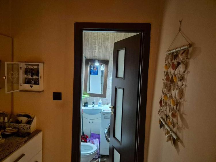 Apartament cu 4 camere decomandat în Piața Centrală
