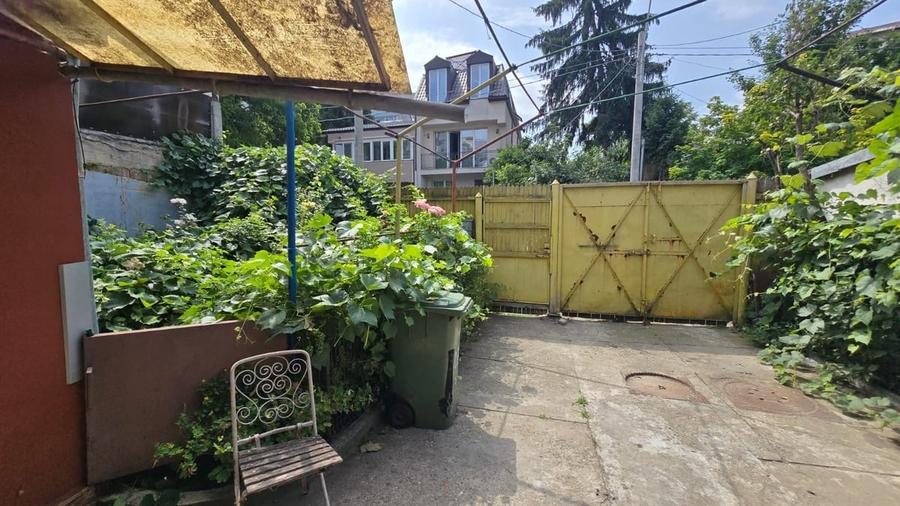 Casă cu 2 camere cu Teren 90 Mp în 1 Mai