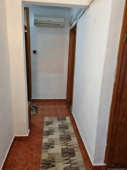 Apartament cu 3 camere decomandat în Alfa