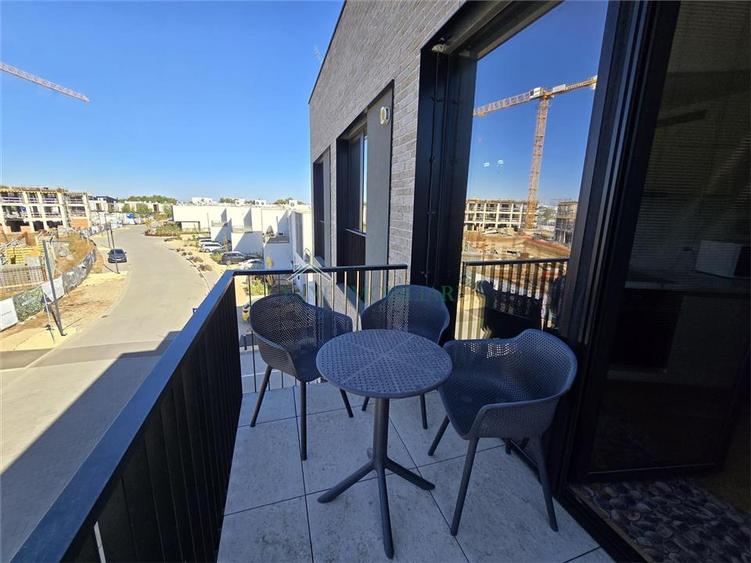 Apartament cu 2 camere semidecomandat, mobilat în Tunari