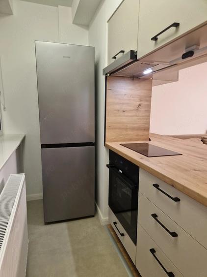 Apartament cu 3 camere decomandat în Faleza Nord
