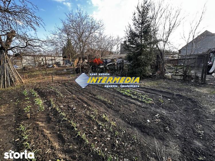 Casă cu 3 camere cu Teren 1242 Mp în Bărăbanț