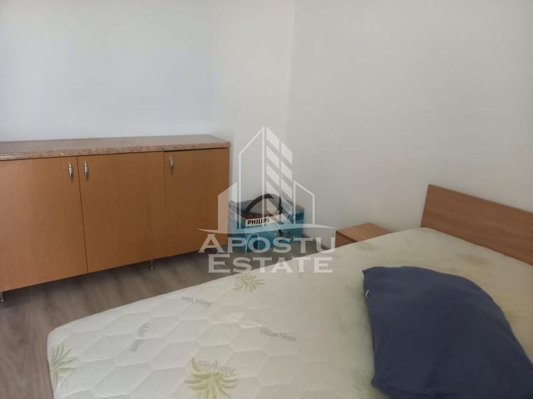 Apartament cu 2 camere decomandat, mobilat în Aradului