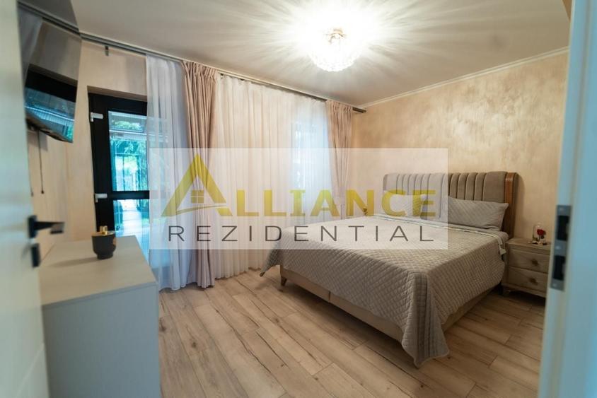 Casă individuală cu 6 camere decomandat cu Piscina în Berceni