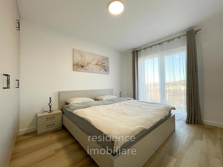 Apartament cu 4 camere semidecomandat, mobilat în Borhanci