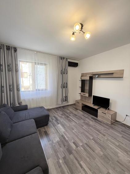 Apartament cu 3 camere decomandat în Militari