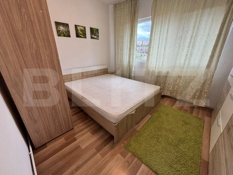 Apartament cu 3 camere decomandat, mobilat în Central