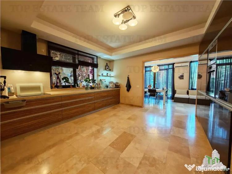 Casă cu 6 camere cu Teren 1000 Mp în Corbeanca
