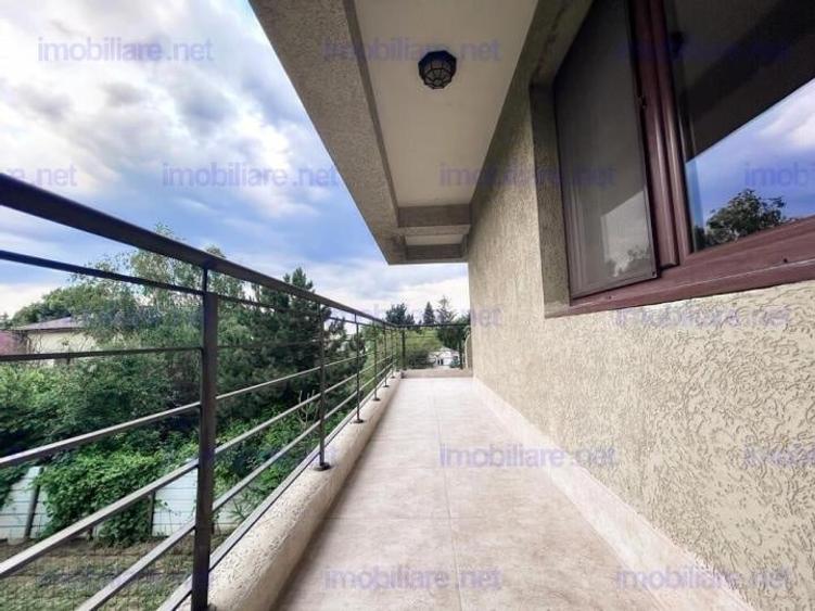 Apartament cu 3 camere decomandat, mobilat în Băneasa