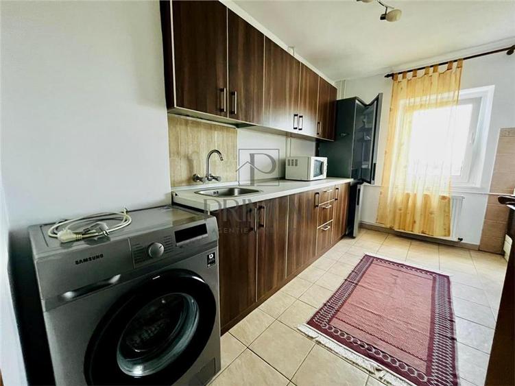 Apartament cu 2 camere decomandat, mobilat în Steaua