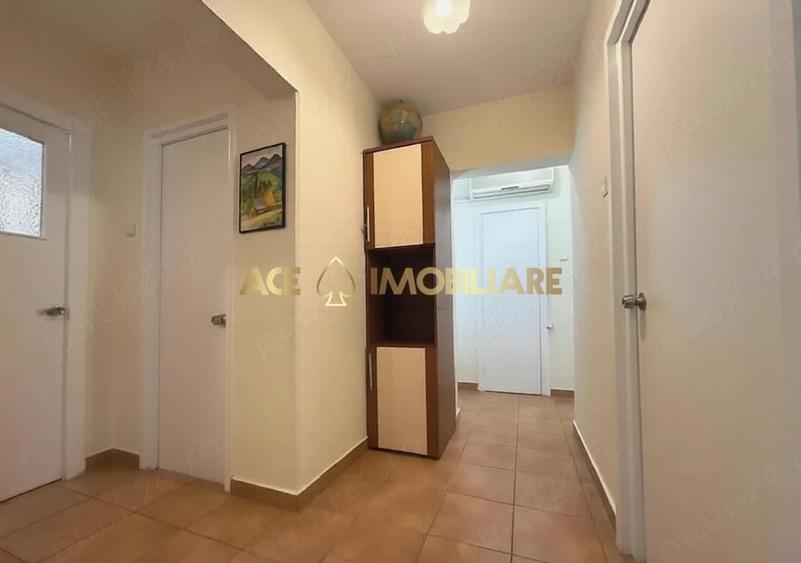 Apartament cu 3 camere decomandat, mobilat în Tineretului