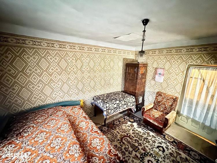 Casă cu 4 camere în Uiești