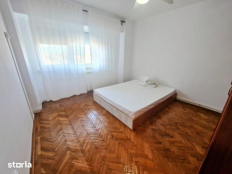 Apartament cu 2 camere decomandat în Independenței