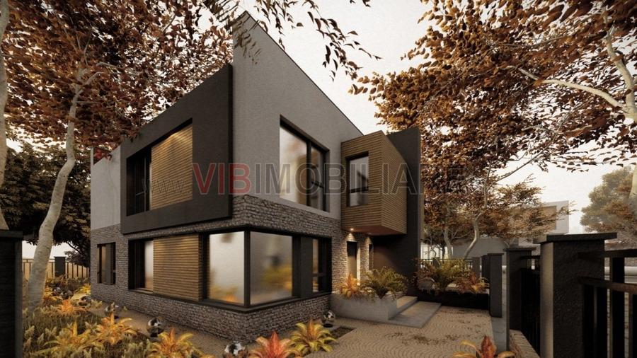 Casă cu 4 camere cu Teren 240 Mp în Central