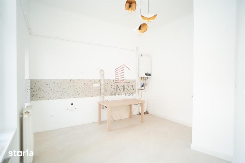 Apartament cu 3 camere în Orașul Nou