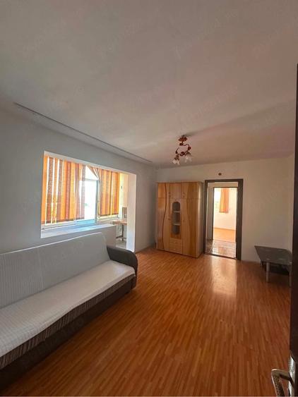 Apartament cu 2 camere nedecomandat în Central