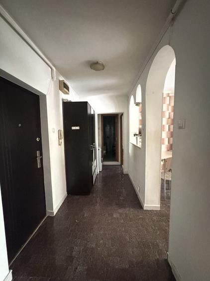 Apartament cu 2 camere decomandat în Vitan