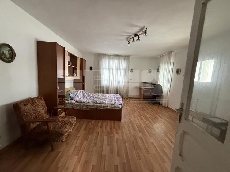 Casă individuală cu 4 camere cu Teren 1500 Mp în Vicovu de Sus