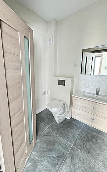 Apartament cu 2 camere decomandat în Tomis Plus