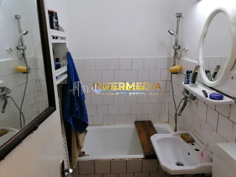 Garsonieră semidecomandată, mobilată în Cetate