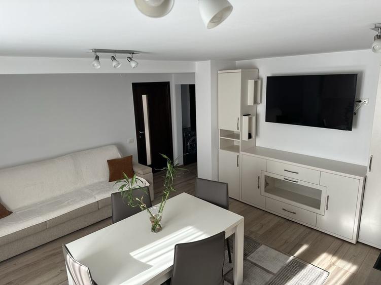 Apartament cu 2 camere decomandat în Scriitorilor
