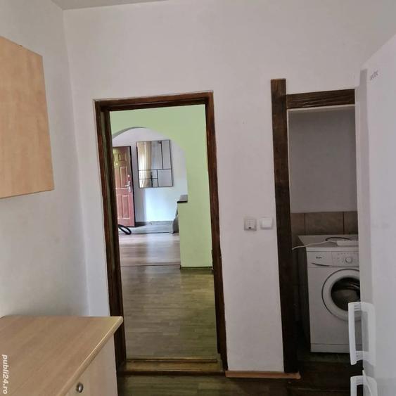 Apartament cu 2 camere semidecomandat în 1 Mai