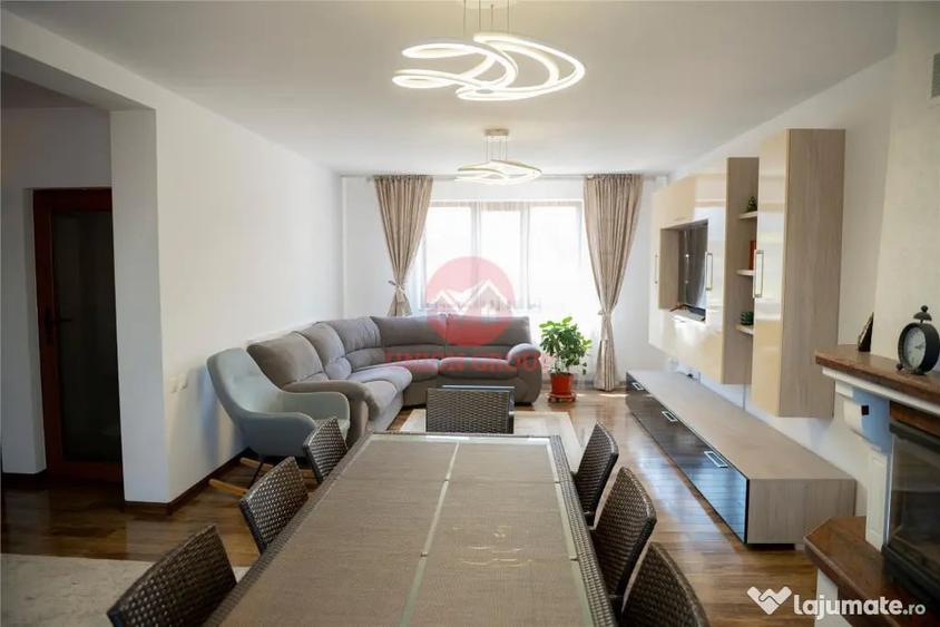Casă cu 8 camere cu Teren 555 Mp în Lazu