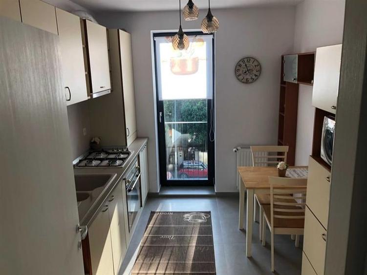 Apartament cu 2 camere decomandat în Băneasa