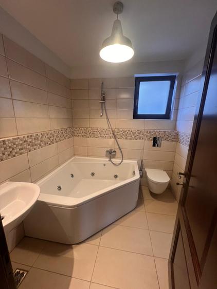 Apartament cu 2 camere decomandat în Grădina Icoanei