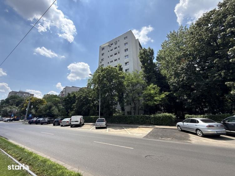 Apartament cu 3 camere decomandat în Jilava
