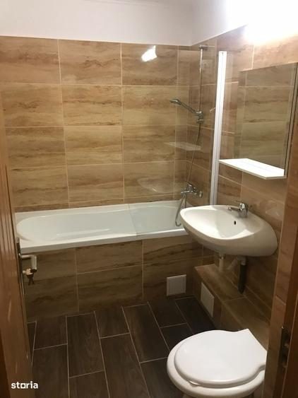 Apartament cu 3 camere decomandat în Teilor