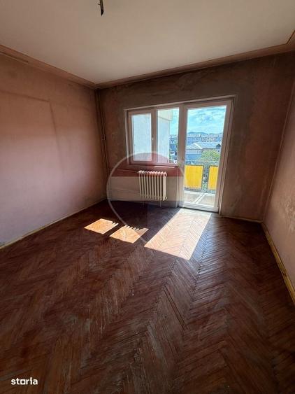 Apartament cu 3 camere de vanzare - 6