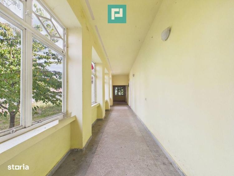Casă cu 4 camere în Buteni