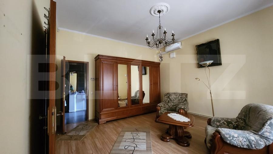 Casă individuală cu 3 camere cu Canalizare în Central