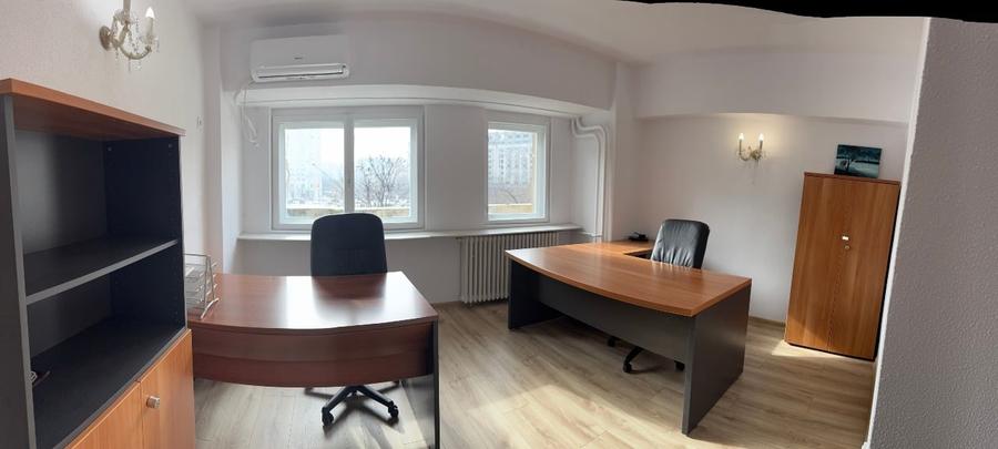 Apartament cu 3 camere decomandat, mobilat în Decebal