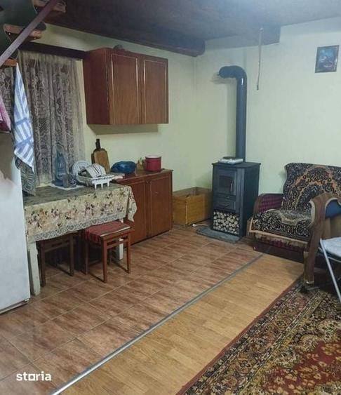 Casă cu 2 camere cu Teren 25 Mp în Central