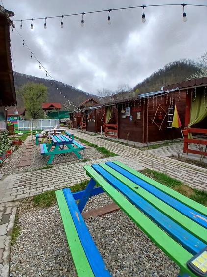Spațiu comercial, de 800 mp, în Eșelnița