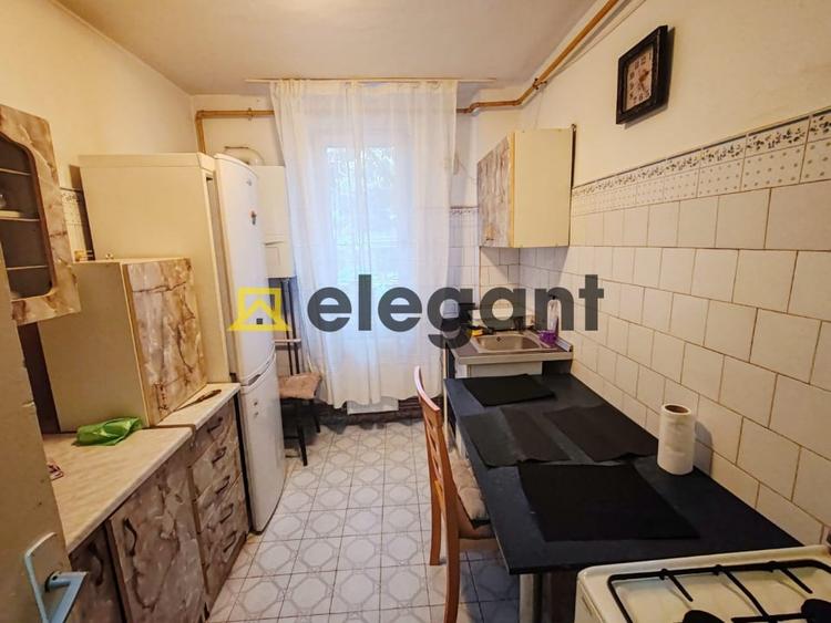 Apartament cu 3 camere semidecomandat, mobilat în Brazda lui Novac