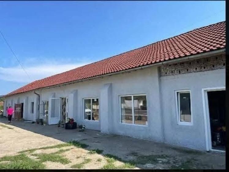 Casă cu 4 camere în Creaca