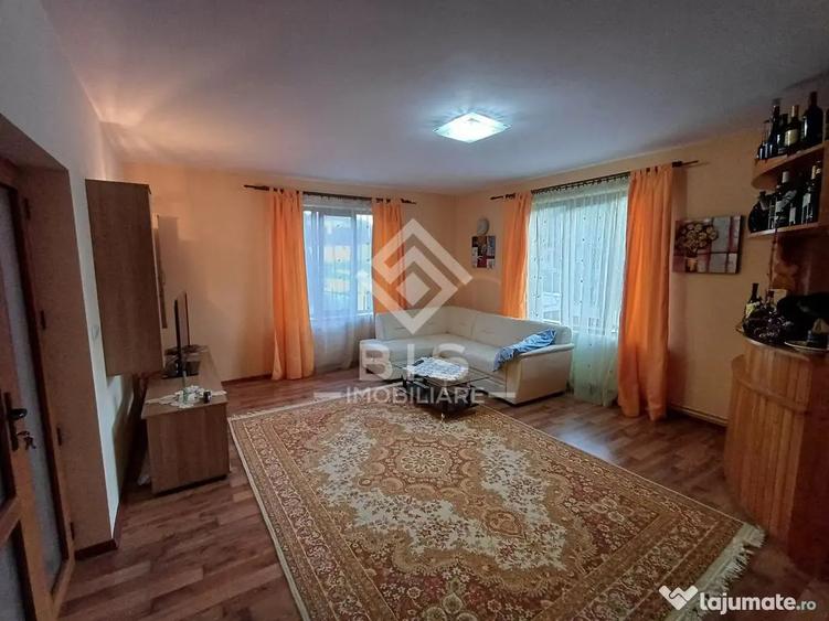 Casă cu 5 camere cu Teren 2194 Mp în Caila