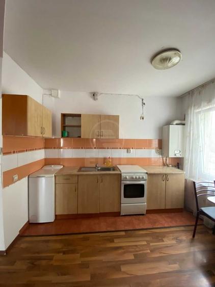 Apartament cu 2 camere decomandat în Florești