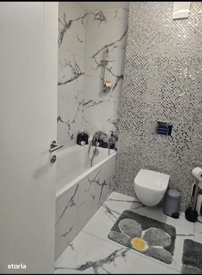 Apartament cu 3 camere decomandat în Străulești