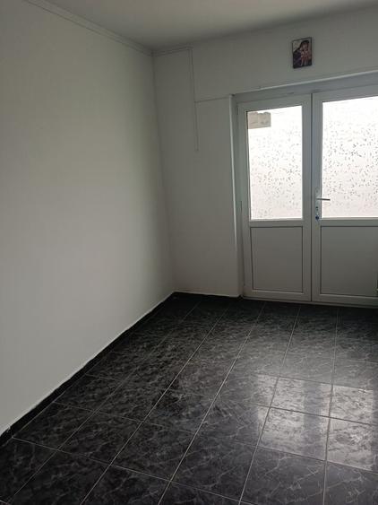 Apartament cu 4 camere decomandat în Ultracentral