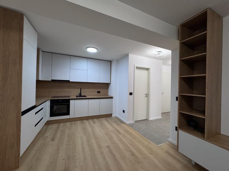 Apartament cu 2 camere decomandat, mobilat în Tractorul