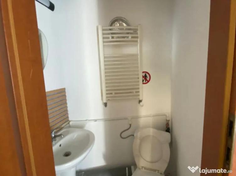 Spațiu comercial, de 220 mp, în Malu Mare
