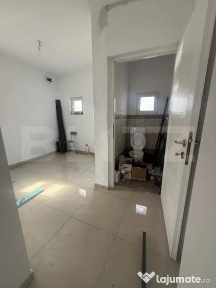 Spațiu comercial, de 100 mp, în Central