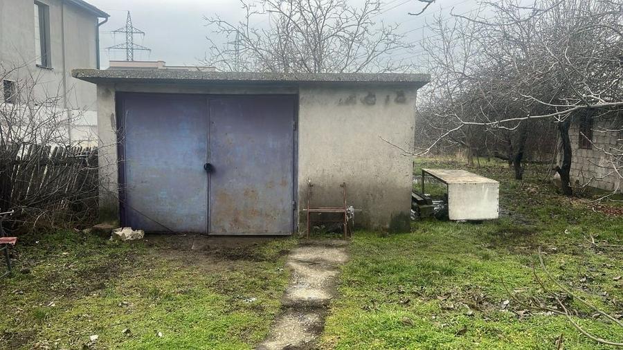 Teren de 5000 mp, în Nord