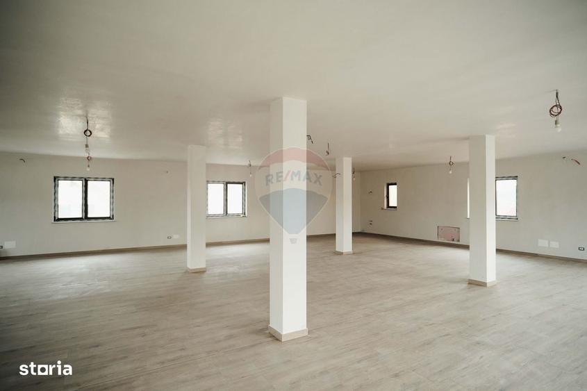 Spațiu comercial, de 200 mp, în Marginea