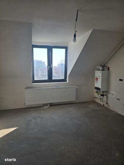 Apartament cu 2 camere în Micro 17